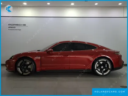PORSCHE TAYCAN TURBO