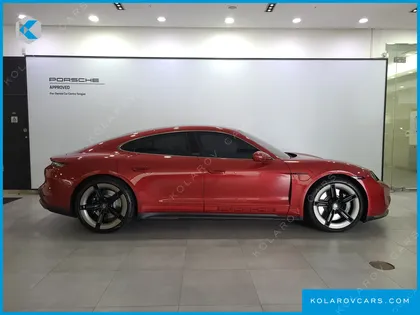 PORSCHE TAYCAN TURBO