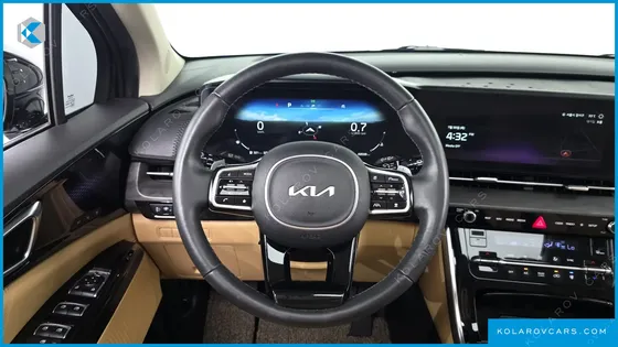 KIA CARNIVAL 7-SEATER SIGNATURE