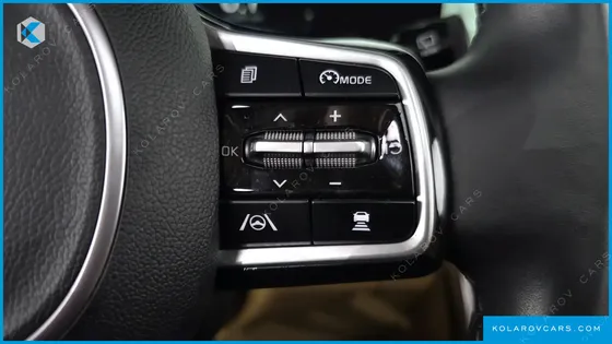 KIA CARNIVAL 7-SEATER SIGNATURE