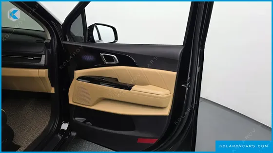 KIA CARNIVAL 7-SEATER SIGNATURE