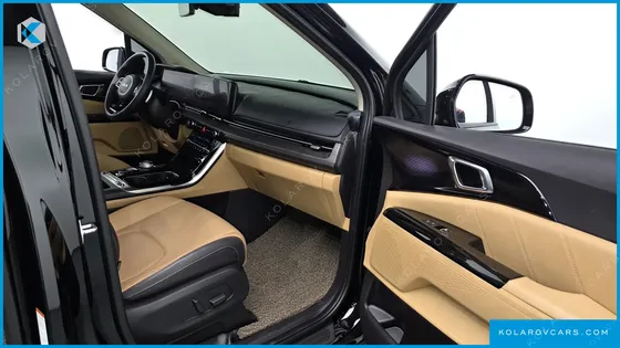 KIA CARNIVAL 7-SEATER SIGNATURE
