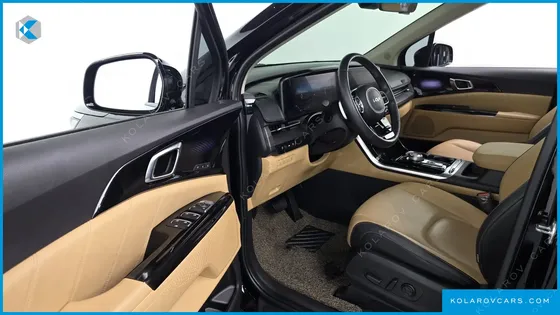 KIA CARNIVAL 7-SEATER SIGNATURE