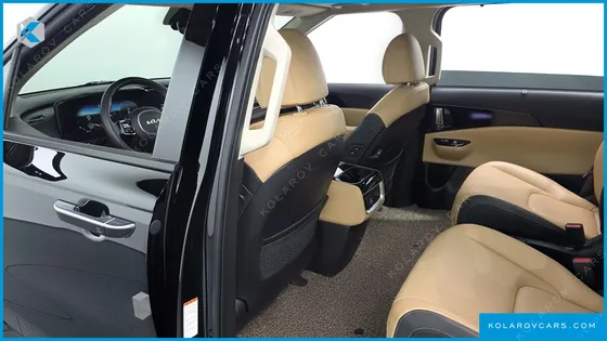 KIA CARNIVAL 7-SEATER SIGNATURE