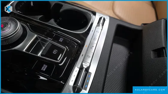 KIA CARNIVAL 7-SEATER SIGNATURE