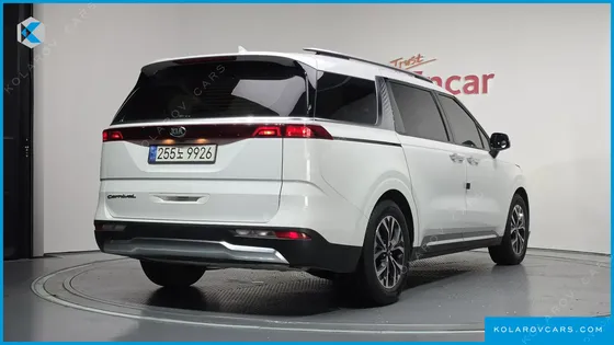 KIA CARNIVAL GASOLINE 9-SEATER SIGNATURE