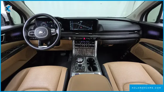 KIA CARNIVAL GASOLINE 9-SEATER SIGNATURE
