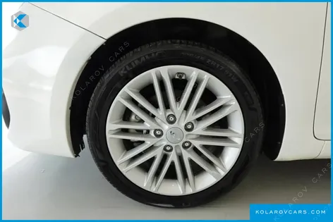 KIA CARENS 2.0 LPI PRESTIGE