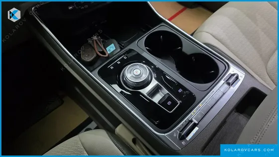 KIA CARNIVAL 7-SEATER NOBLESSE