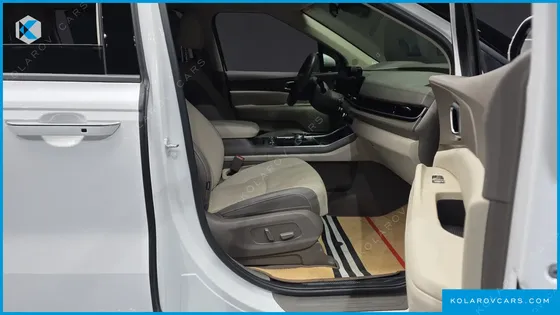 KIA CARNIVAL 7-SEATER NOBLESSE