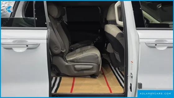 KIA CARNIVAL 7-SEATER NOBLESSE