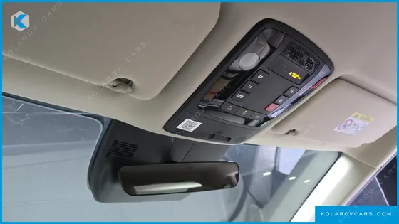 KIA CARNIVAL 7-SEATER NOBLESSE
