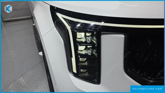 KIA CARNIVAL 7-SEATER NOBLESSE