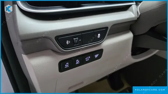 KIA CARNIVAL 7-SEATER NOBLESSE