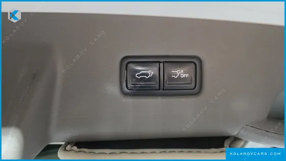 KIA CARNIVAL 7-SEATER NOBLESSE