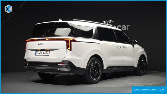 KIA CARNIVAL HEV 9SEATER SIGNATURE