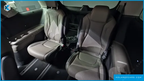 KIA CARNIVAL HEV 9SEATER SIGNATURE