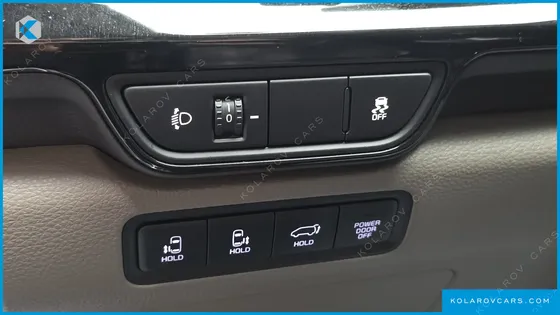 KIA CARNIVAL HEV 9SEATER SIGNATURE