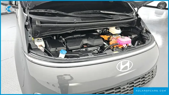 HYUNDAI STARIA HEV 1.6T CARGO 5-SEATER