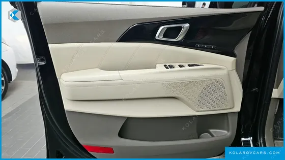 KIA CARNIVAL 9-SEATER SIGNATURE