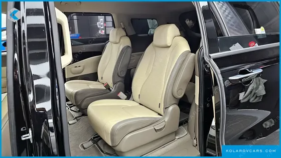 KIA CARNIVAL 9-SEATER SIGNATURE