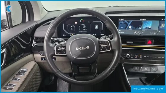 KIA CARNIVAL GASOLINE 9-SEATER SIGNATURE