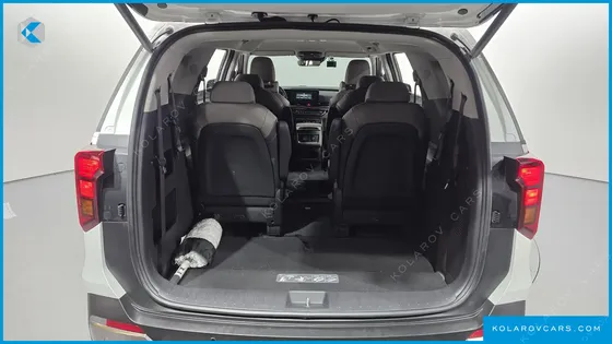 KIA CARNIVAL GASOLINE 9-SEATER SIGNATURE