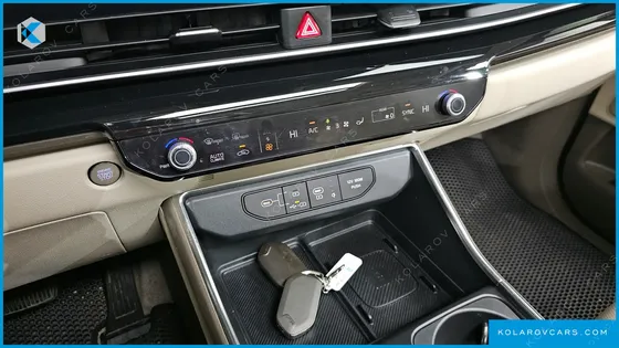 KIA CARNIVAL 9-SEATER SIGNATURE