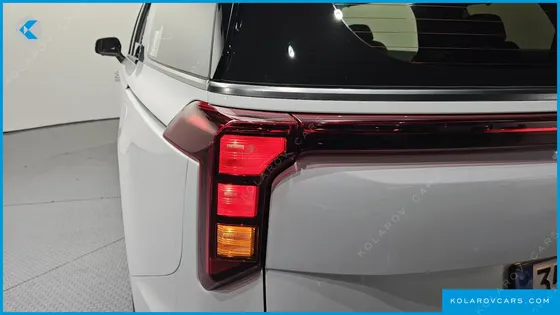 KIA CARNIVAL HEV 9SEATER NOBLESS