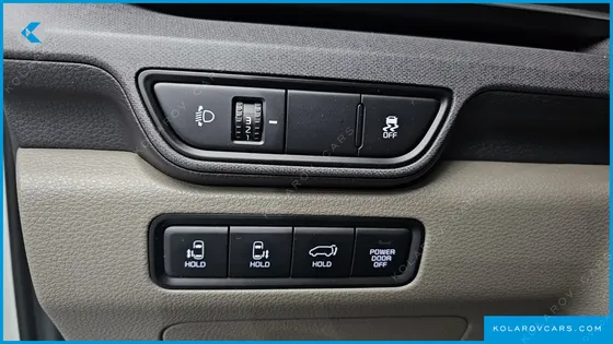 KIA CARNIVAL HEV 9SEATER NOBLESS