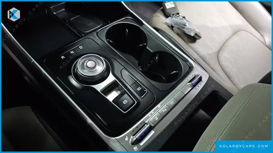 KIA CARNIVAL HEV 9 SEATER PRESTIGE