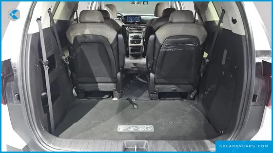 KIA CARNIVAL HEV 9 SEATER PRESTIGE