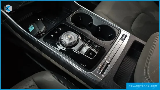KIA CARNIVAL 9-SEATER SIGNATURE
