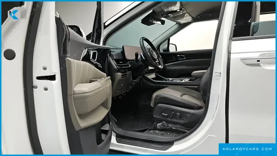 KIA CARNIVAL 9-SEATER SIGNATURE