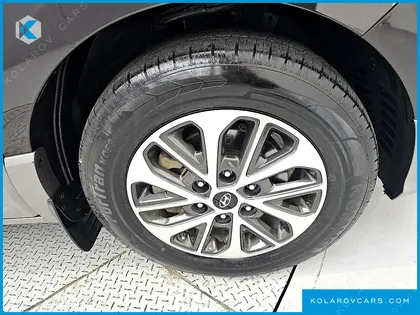 HYUNDAI STAREX WHEEL CHAIR LIFT