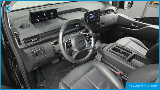 HYUNDAI STARIA CARGO 3-SEATER