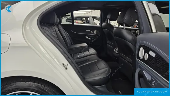 MERCEDES E-CLASS E220D 4MATIC AMG LINE