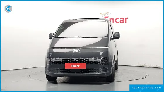 HYUNDAI STARIA 4WD TOURER 9-SEATER