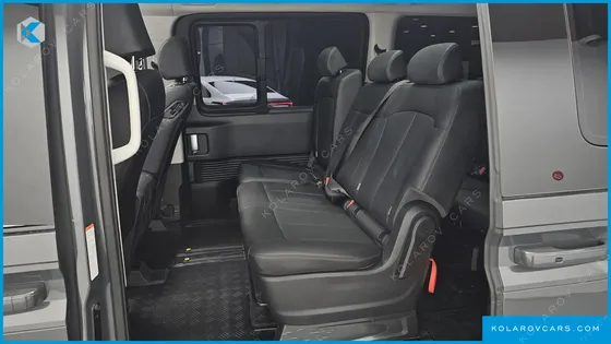 HYUNDAI STARIA 4WD TOURER 9-SEATER
