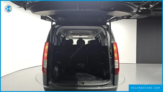 HYUNDAI STARIA 4WD TOURER 9-SEATER