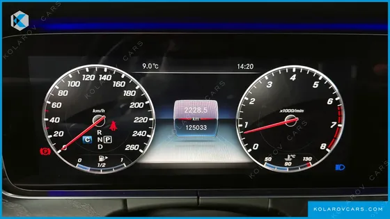 MERCEDES E-CLASS E300 4MATIC AVNATGARDE