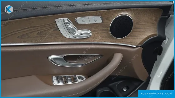 MERCEDES E-CLASS E220D 4MATIC EXCLUSIVE
