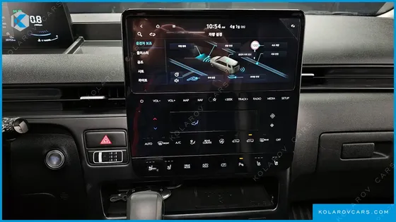 HYUNDAI STARIA 4WD TOURER 9-SEATER