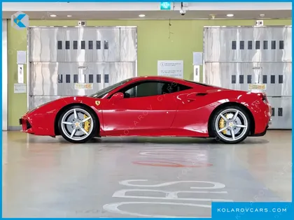 FERRARI 488 3.9