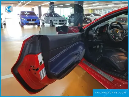 FERRARI 488 3.9