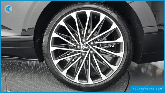 HYUNDAI GRANDEUR 2,5 GASOLINE 2WD