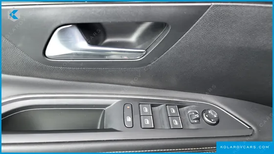 PEUGEOT 5008 1.2 PURE TECH GT