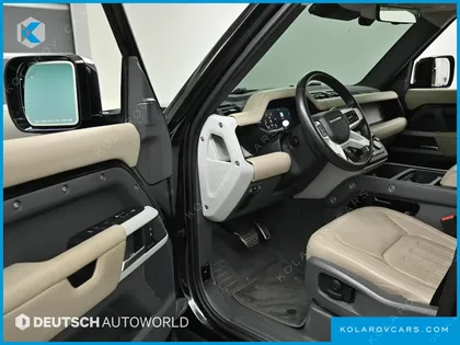 LAND ROVER DEFENDER 110 D300 HSE