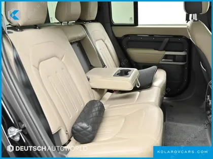 LAND ROVER DEFENDER 110 D300 HSE
