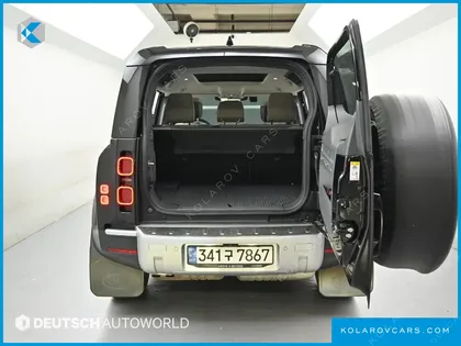 LAND ROVER DEFENDER 110 D300 HSE